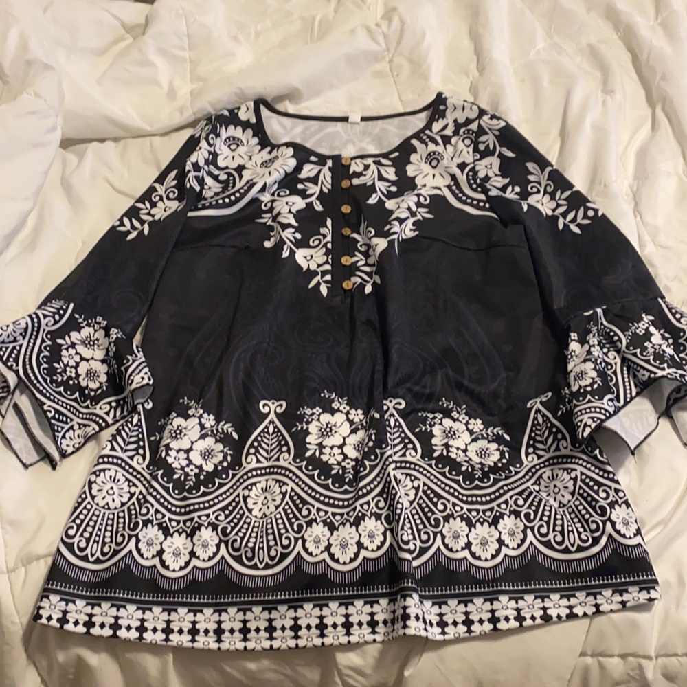 Woman’s blouse